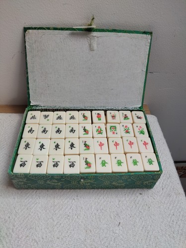 Vintage chinese mahjong - vintage, set