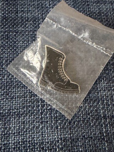 Doc martens enamel pin badge - enamel,