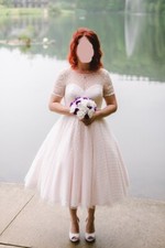 REDUCED. Stunning 1950s tea