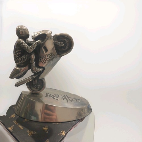 Compulsion gallery sculpture - gallery,