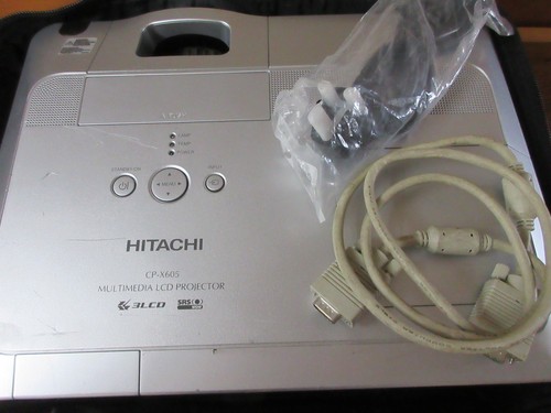 Hitachi x605 lcd - hitachi,