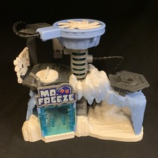 Fisher Price Imaginext Mr Freeze Headquarters Playset DC Super Friends 