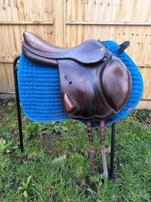 Equipe Expression Jump Saddle