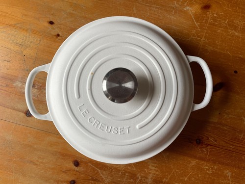 Creuset 26cm signature cast - creuset,