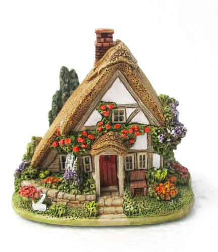 Lilliput lane roses are - lilliput,