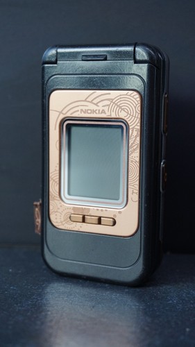 Nokia 7390 retro - mobile, phone