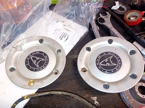 Wolfrace alloy wheel centre - alloy,