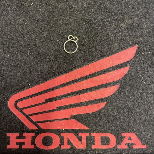 Honda 125 rear brake pipe - rs,