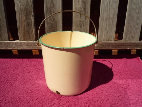 Vintage yellow enamel small - yellow,