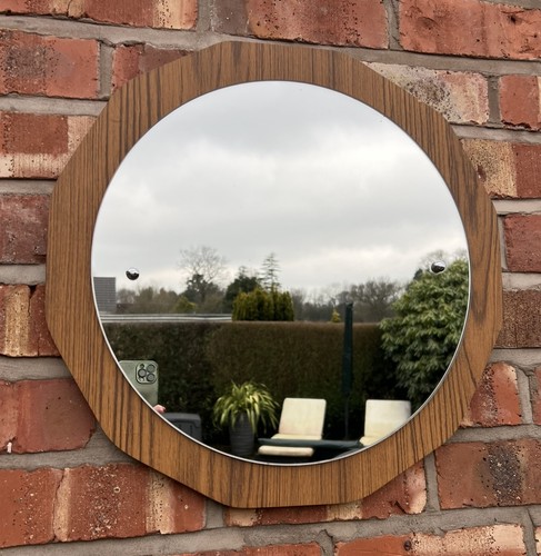 Retro round wall mirror - wall,