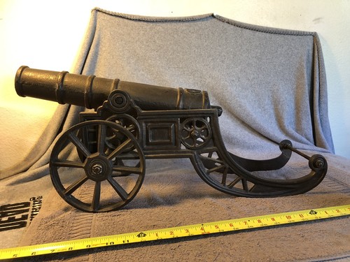 Large cast iron antique - large,