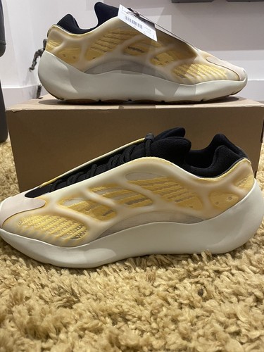 Yeezy 700 monsaf - 700, v3