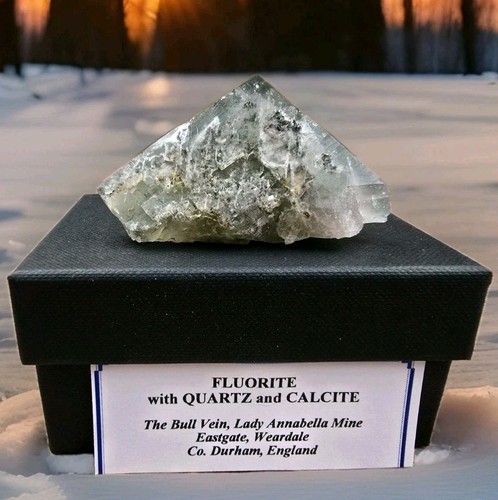 Fluorite with quartz and - fluorite,