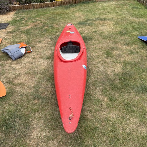 Pyranha kayak - pyranha,