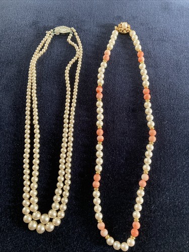 Pearl necklaces costume - necklaces,
