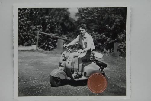 Photo young man rides - man,
