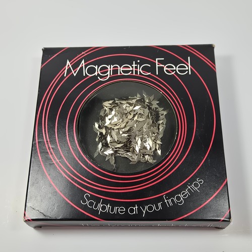 Vintage magnetic feel - magnetic, kinetic