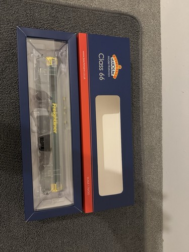 Bachmann gauge freightliner - gauge,