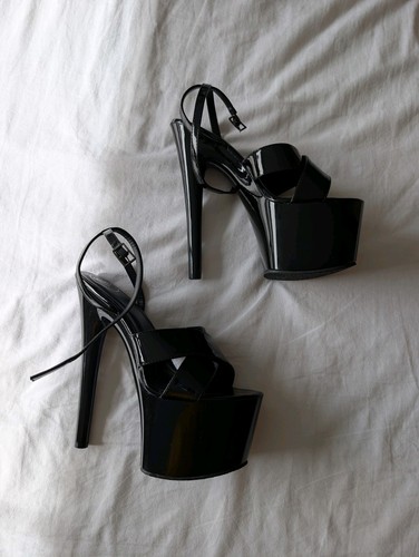 Black platform stiletto - platform,