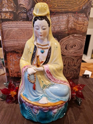 Vintage chinese kwan yin - vintage,