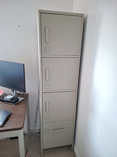 Tall ikea idasen - tall, cabinet