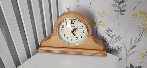 Table self clock - self, traditional