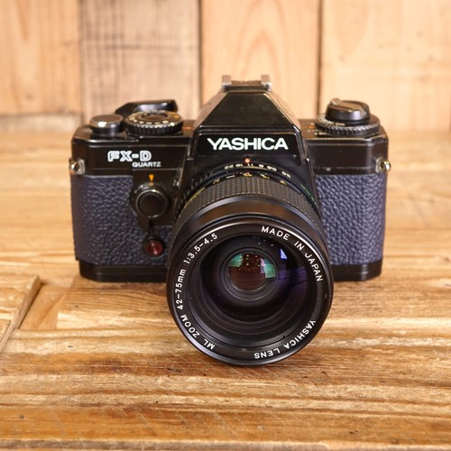 Used yashica quartz black - used,