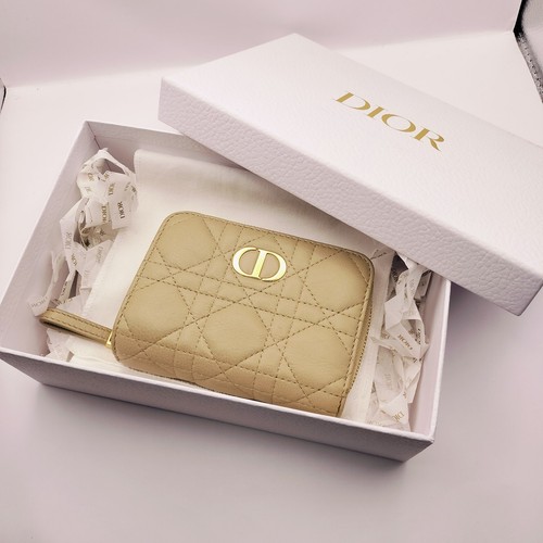Christian dior caro scarlet - caro,