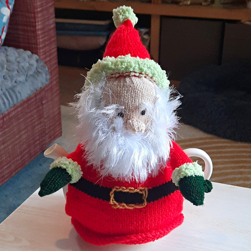 Handmade knitted tea - knitted, red