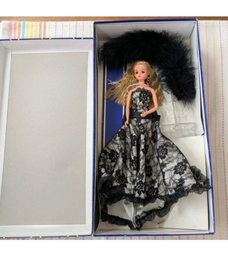 Jenny doll yves saint - ●jenny,