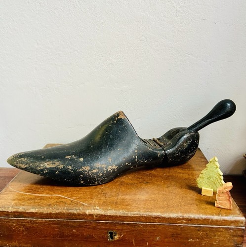 Vintage wooden cobbler - vintage,