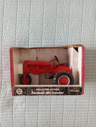 Ertil farmall tractor - ertil,