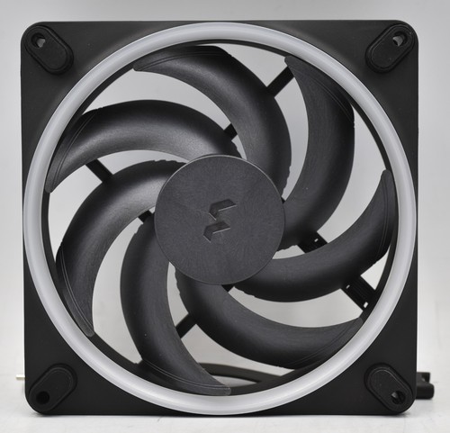 Fractal design momentum - fractal,