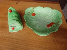 VINTAGE BESWICK CABBAGE LEAF & TOMATO TOAST RACK & CARLTON WARE SERVING DISH