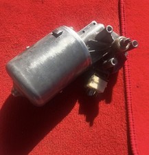 PORSCHE 924 944 WINDSCREEN