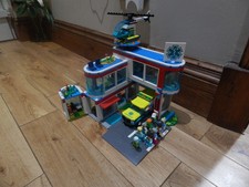 LEGO CITY: Hospital (60330) 100% Used