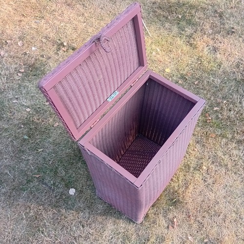 Vintage 1953 lloyd loom - vintage,