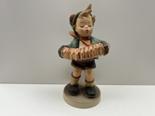 Hummel Figur 185 Bandoneon Player 14 cm. 1st Choice. Top Condition.