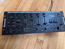 Numark CM100 Club Rack Mount