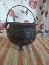Vintage 1 Gallon Cast Iron Witches Cauldron Gypsy Pot tripod 3 Feet Blacksmith