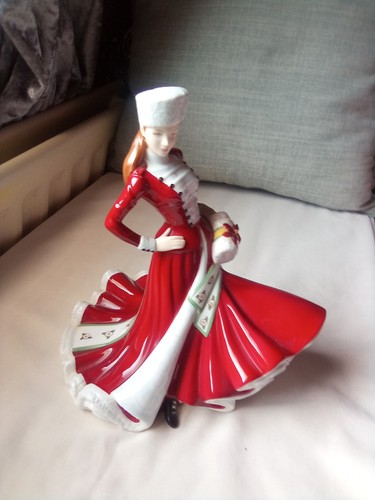 Royal doulton pretty - royal, ladies