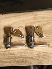 2 x Lowe & Fletcher Quality