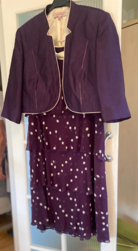 Outfit size jacket dress - 20, +