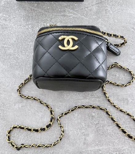 Chanel beauty gwp black mini - chanel,