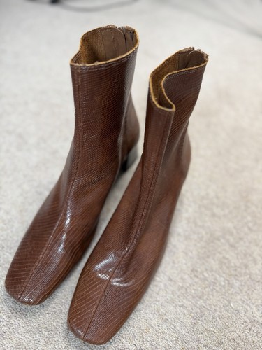 Mango brown square - square, toe