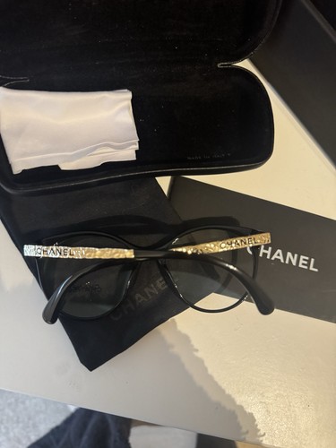 Chanel black and gold - gold, frames