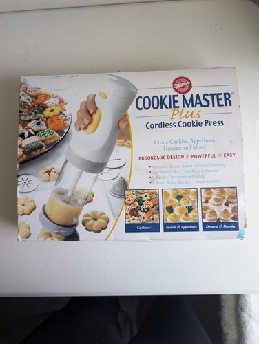 Wilton cookie master - cookie, plus