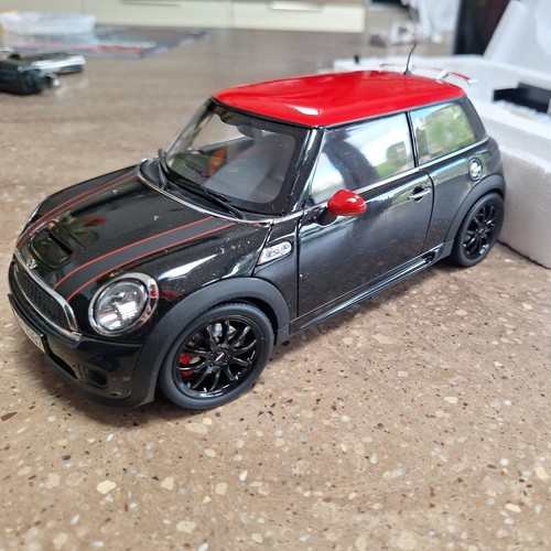 Kyosho mini cooper s john - 1/18,