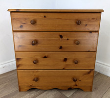 CHEST OF DRAWERS Classic Pine
