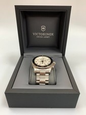 (SO4) Victorinox Swiss Army 241442 Maverick GS Dual GMT Watch